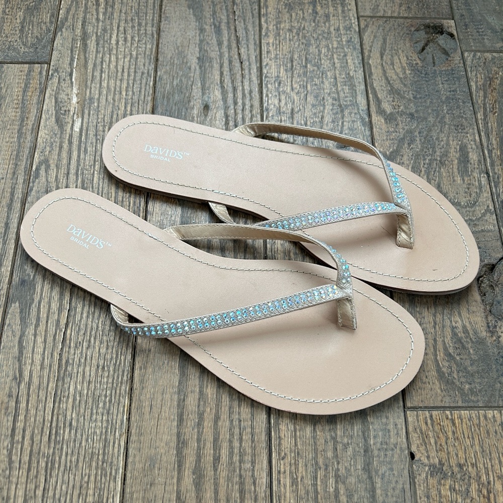 David’s Bridal Women’s Wedding Flip Flop Sandal Sz 10